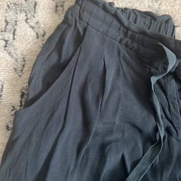 Wilfred Marias jogger - Picture 5 of 7